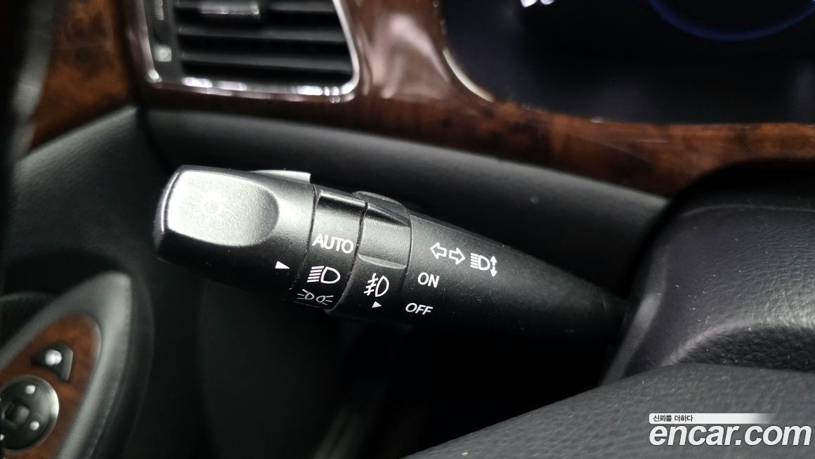 Hyundai Genesis 2010