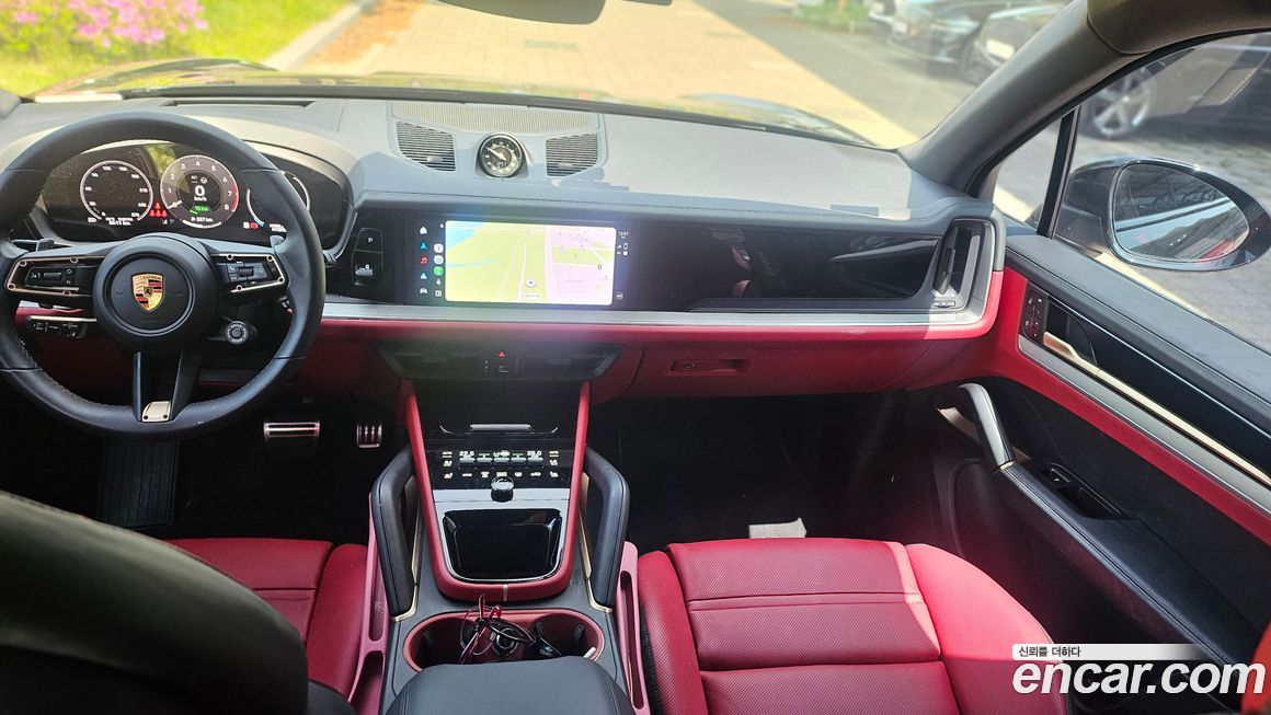 Porsche Cayenne 2025