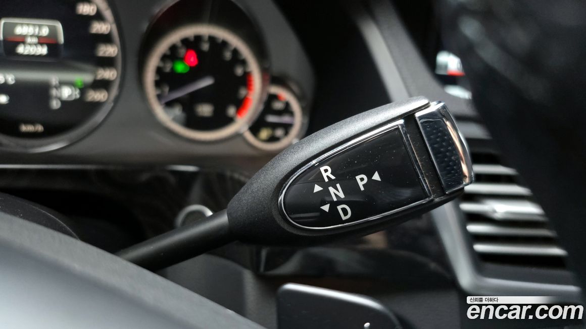 Mercedes-Benz E-Class 2013