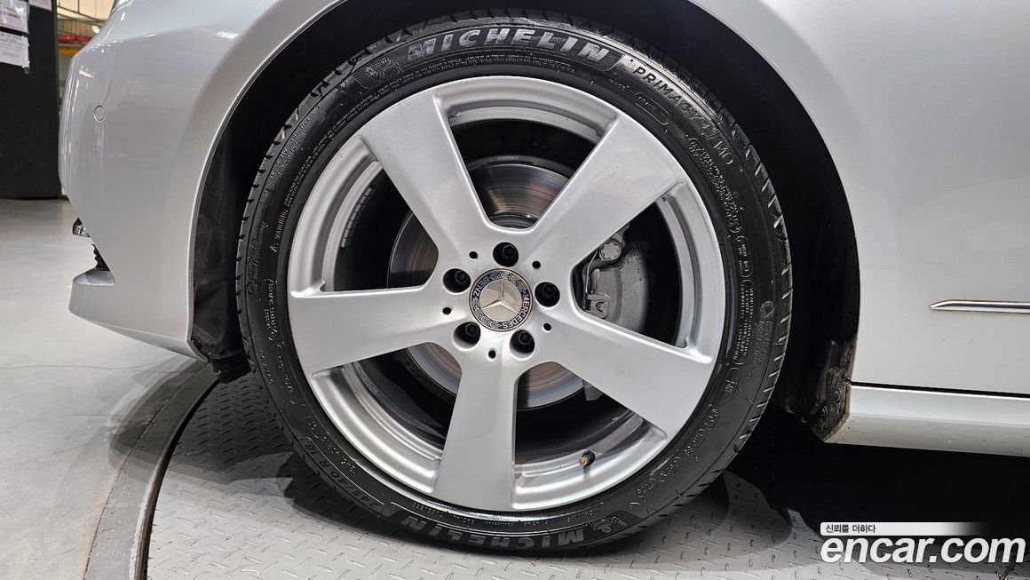 Mercedes-Benz E-Class 2013