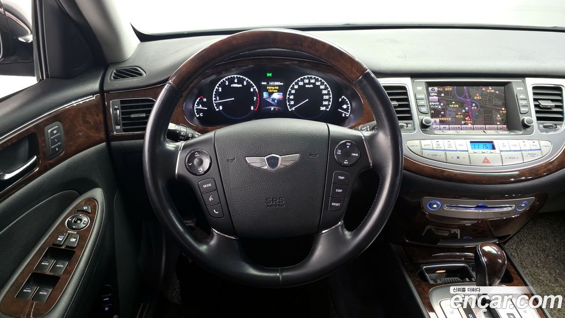 Hyundai Genesis 2010