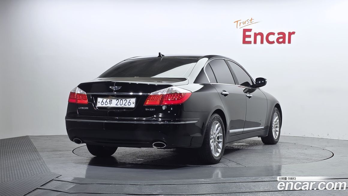 Hyundai Genesis 2010