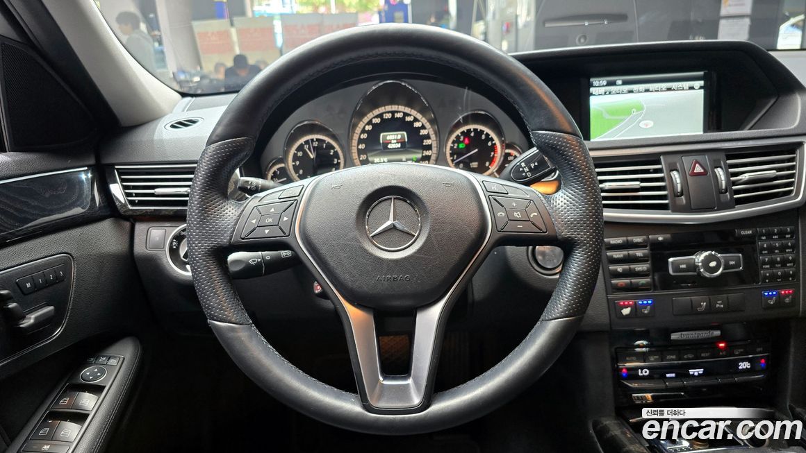 Mercedes-Benz E-Class 2013