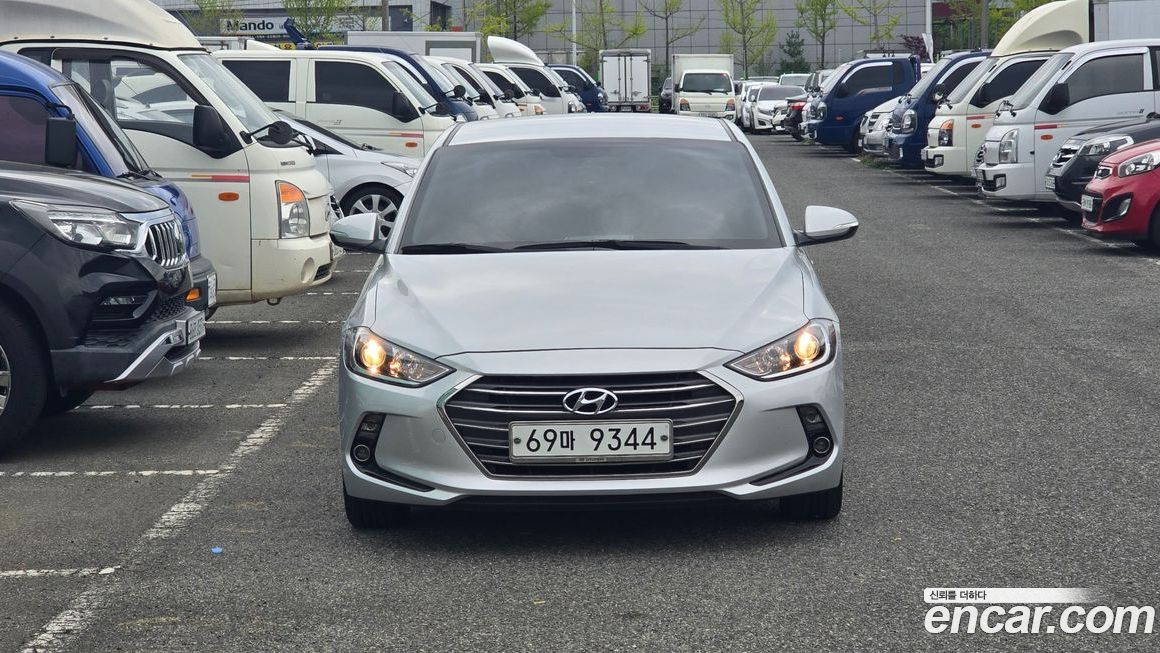 Hyundai AVANTE 2016