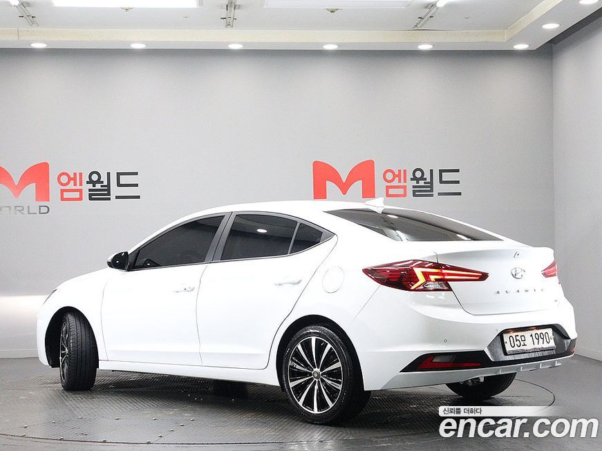 Hyundai AVANTE 2019
