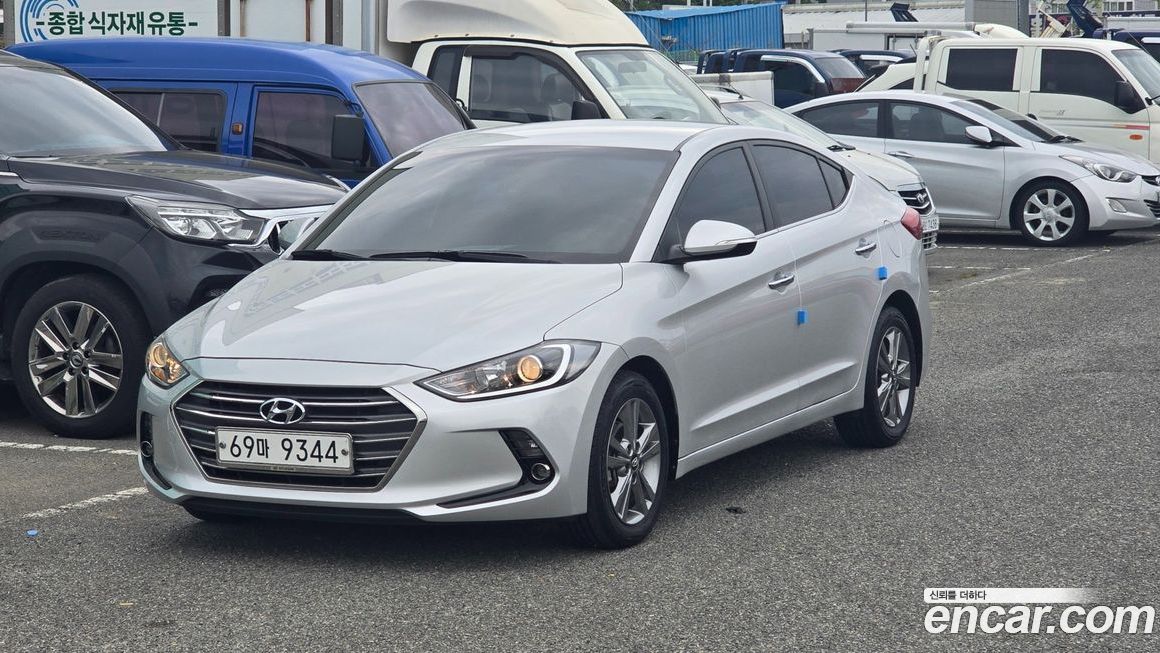 Hyundai AVANTE 2016