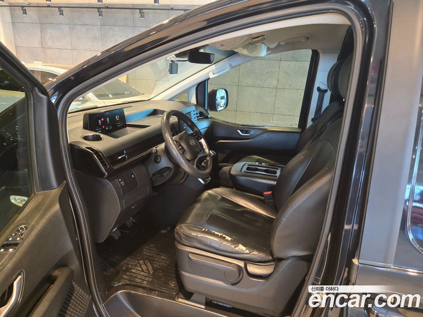 Hyundai Staria 2022