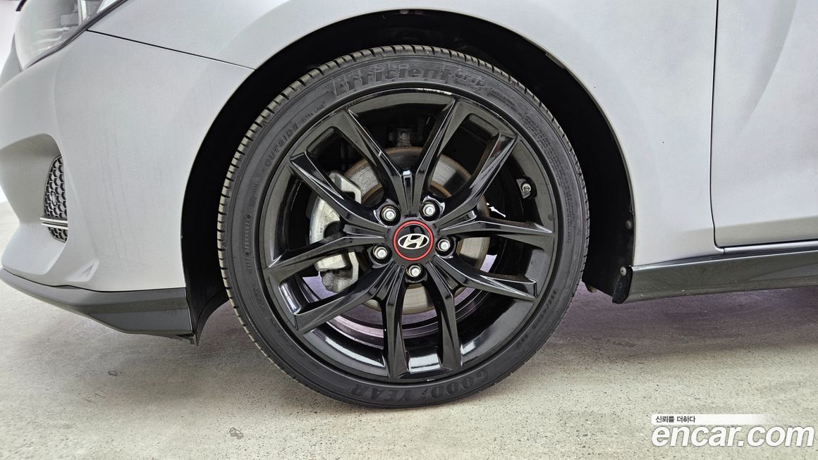 Hyundai Veloster 2019