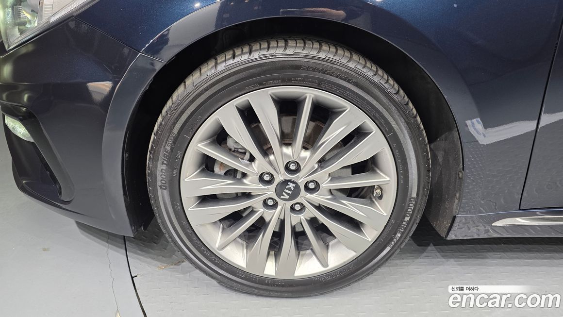 Kia K5 2019