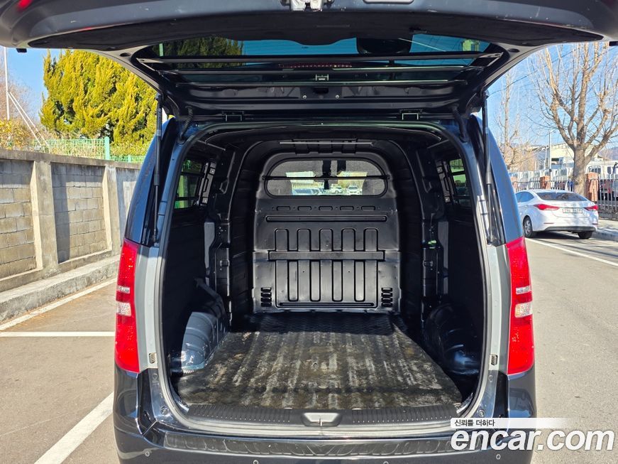 Hyundai Starex 2020