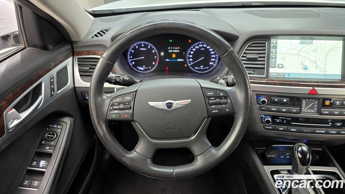 Hyundai Genesis 2016