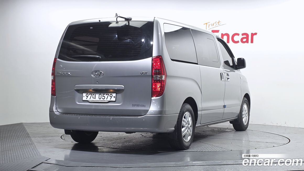 Hyundai Starex 2020