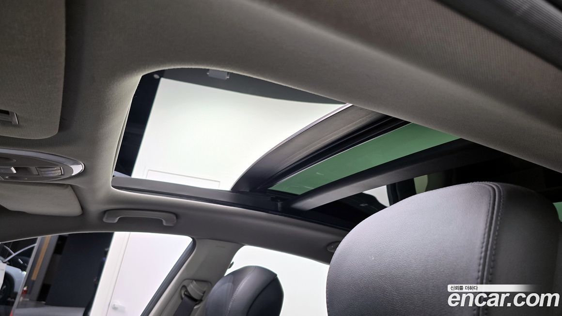 Hyundai Genesis 2016