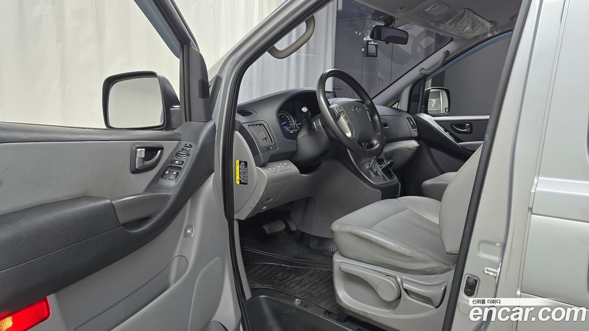 Hyundai Starex 2019