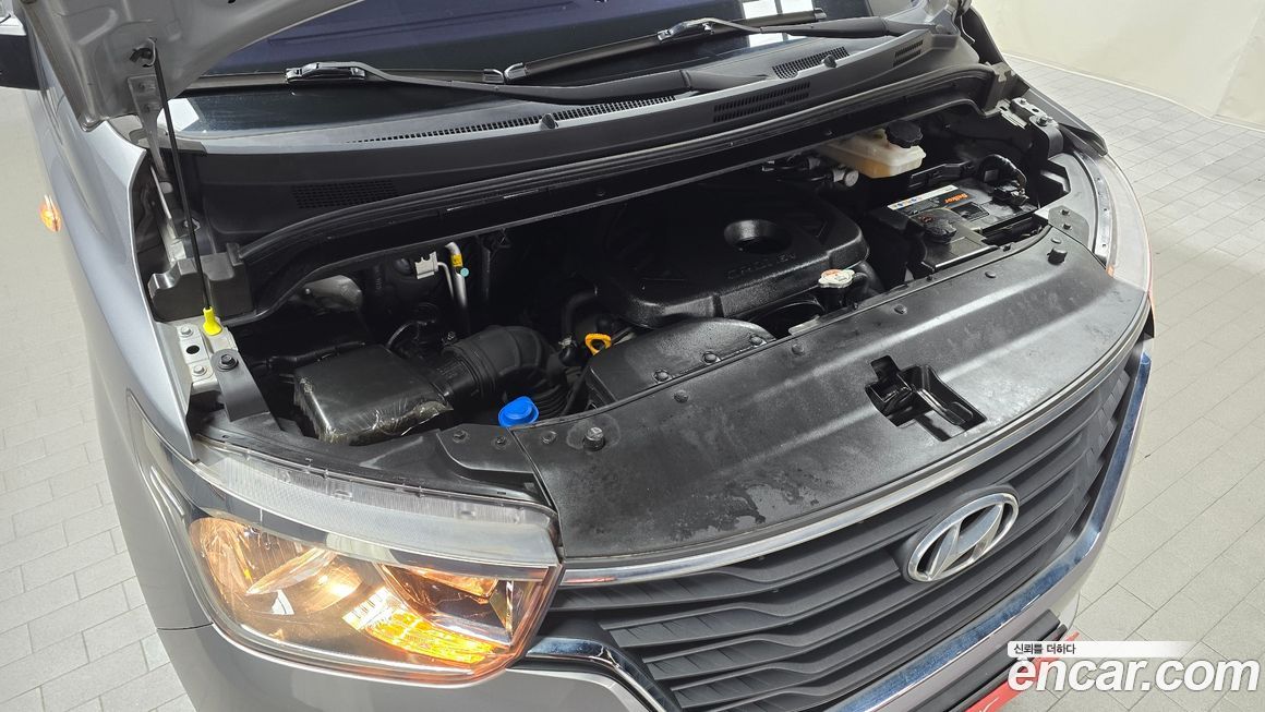 Hyundai Starex 2019