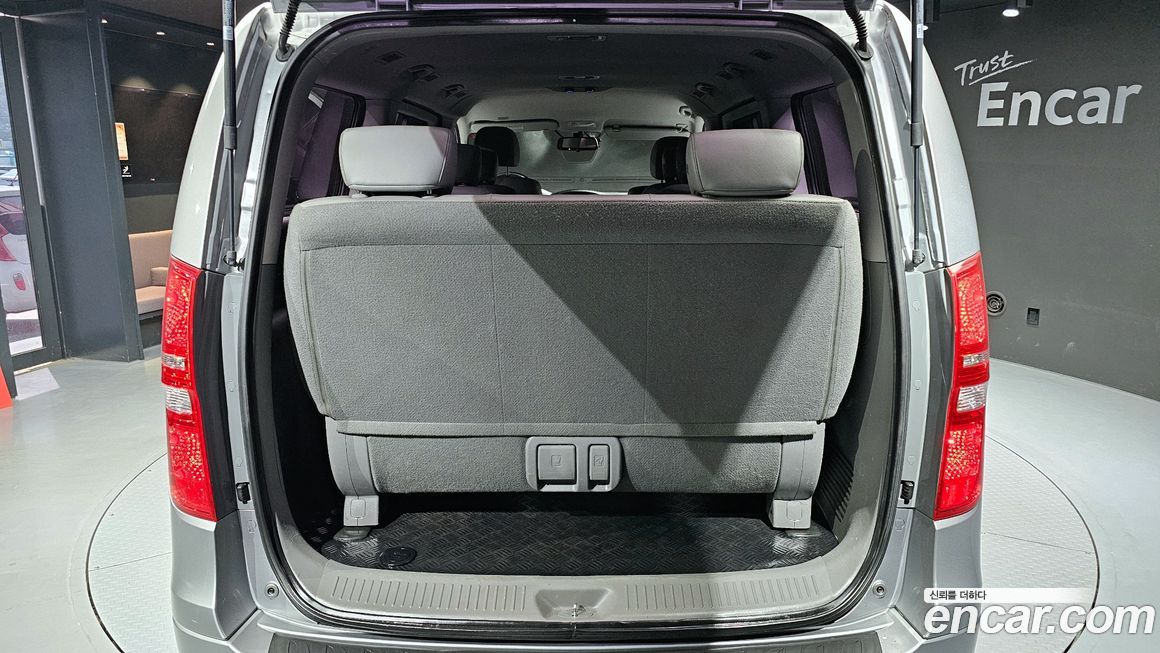 Hyundai Starex 2019