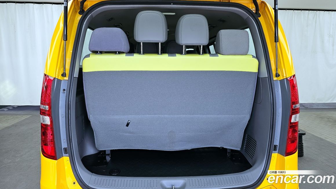 Hyundai Starex 2019
