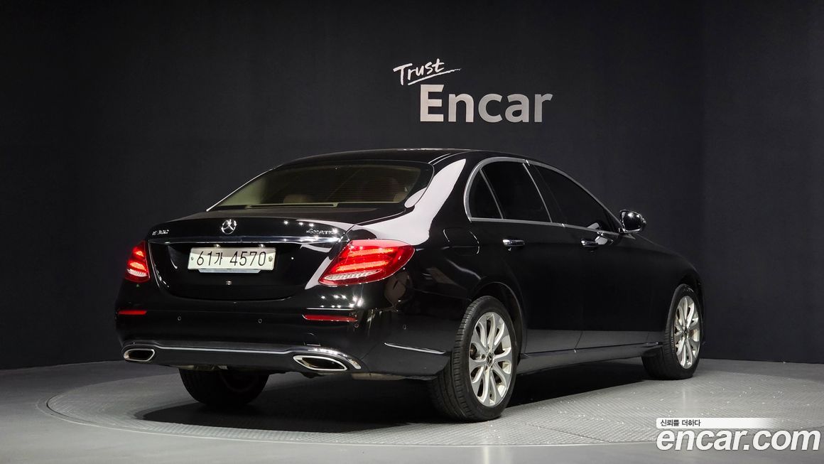 Mercedes-Benz E-Class 2018