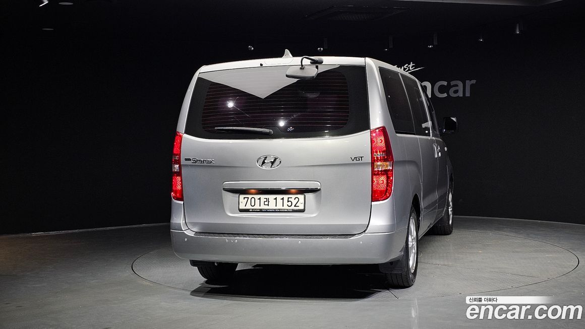 Hyundai Starex 2019