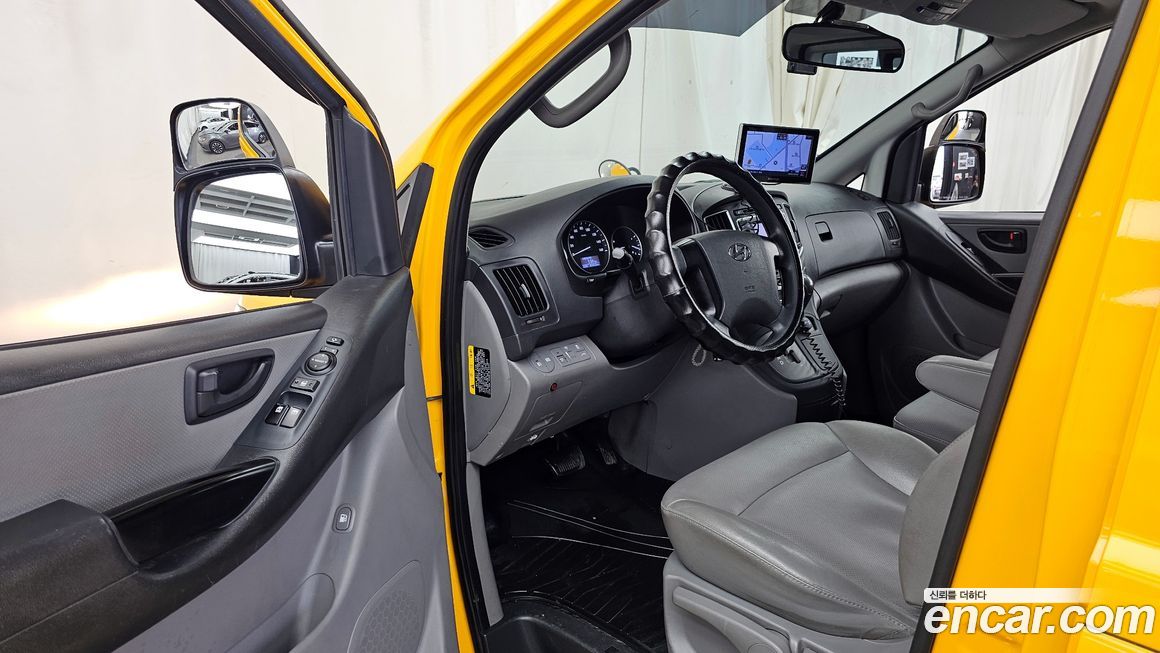 Hyundai Starex 2019