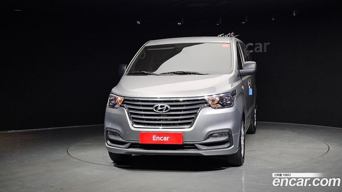 Hyundai Starex 2019