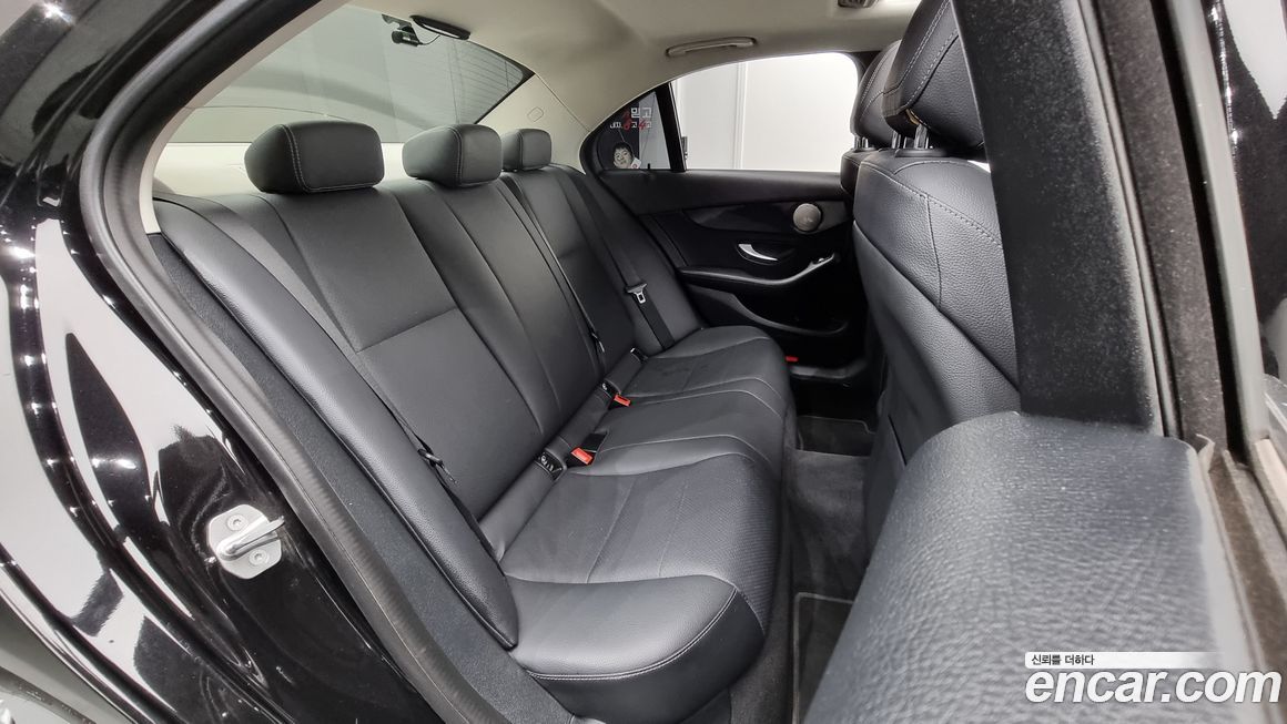 Mercedes-Benz C-Class 2018