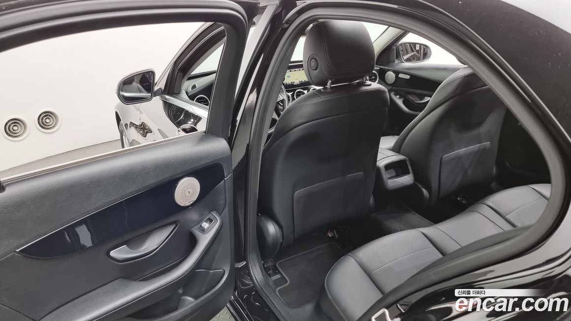 Mercedes-Benz C-Class 2018