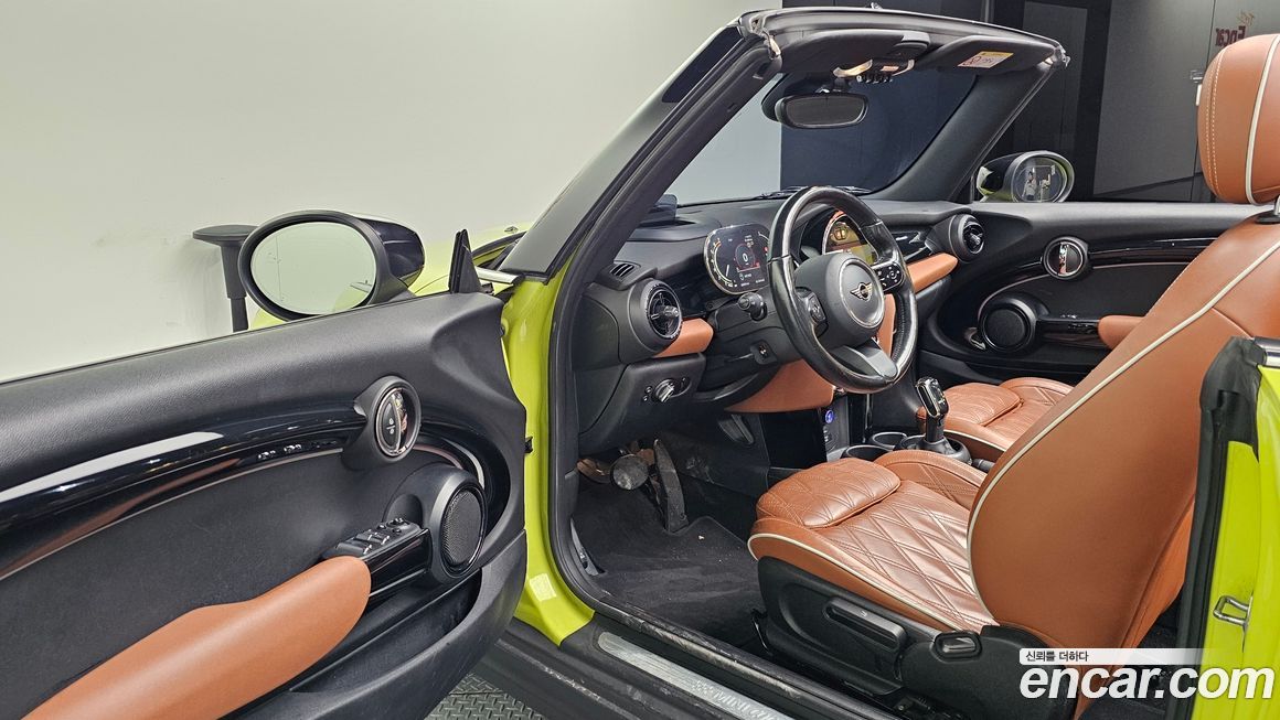 Mini Cooper Convertible 2022