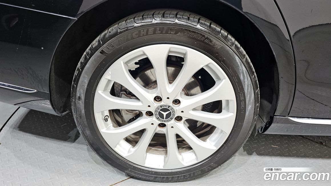 Mercedes-Benz E-Class 2019