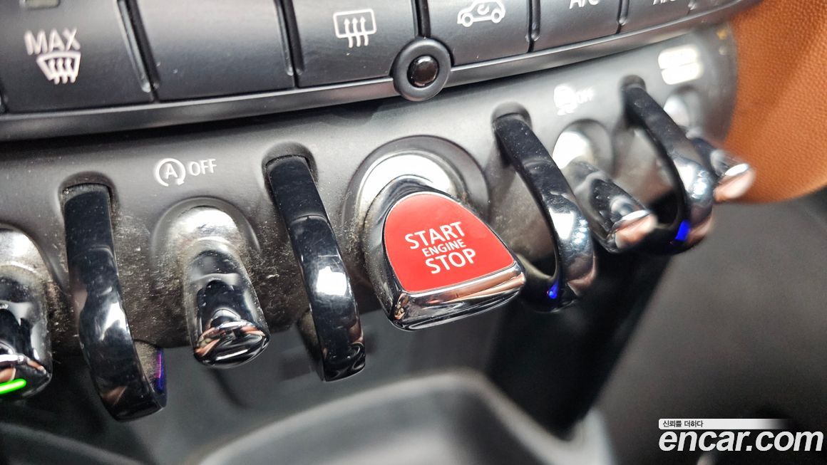 Mini Cooper Convertible 2022