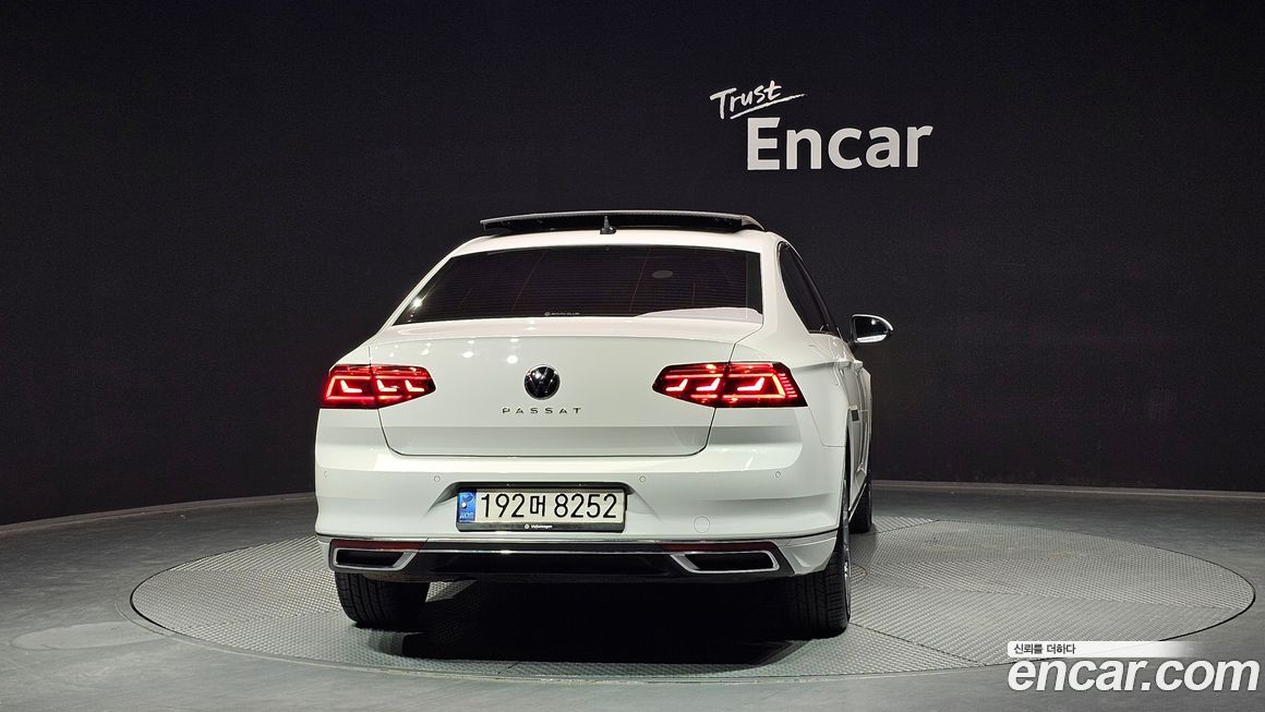 Volkswagen Passat 2021