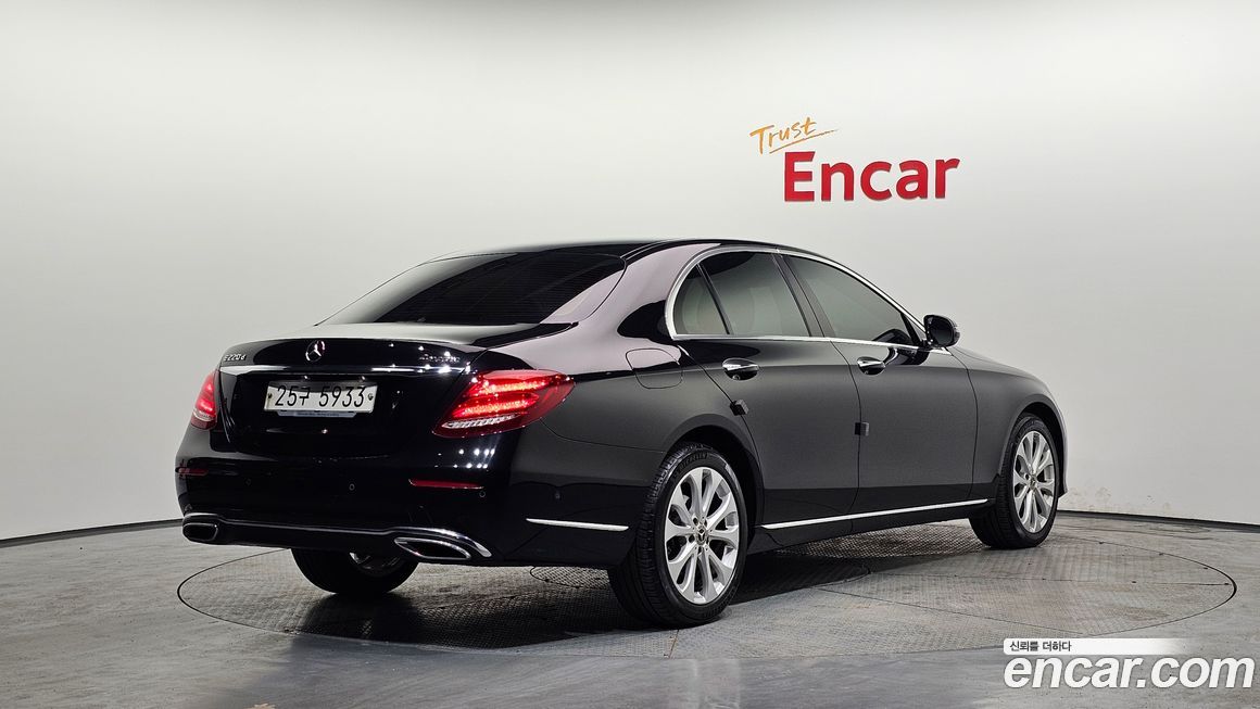 Mercedes-Benz E-Class 2019