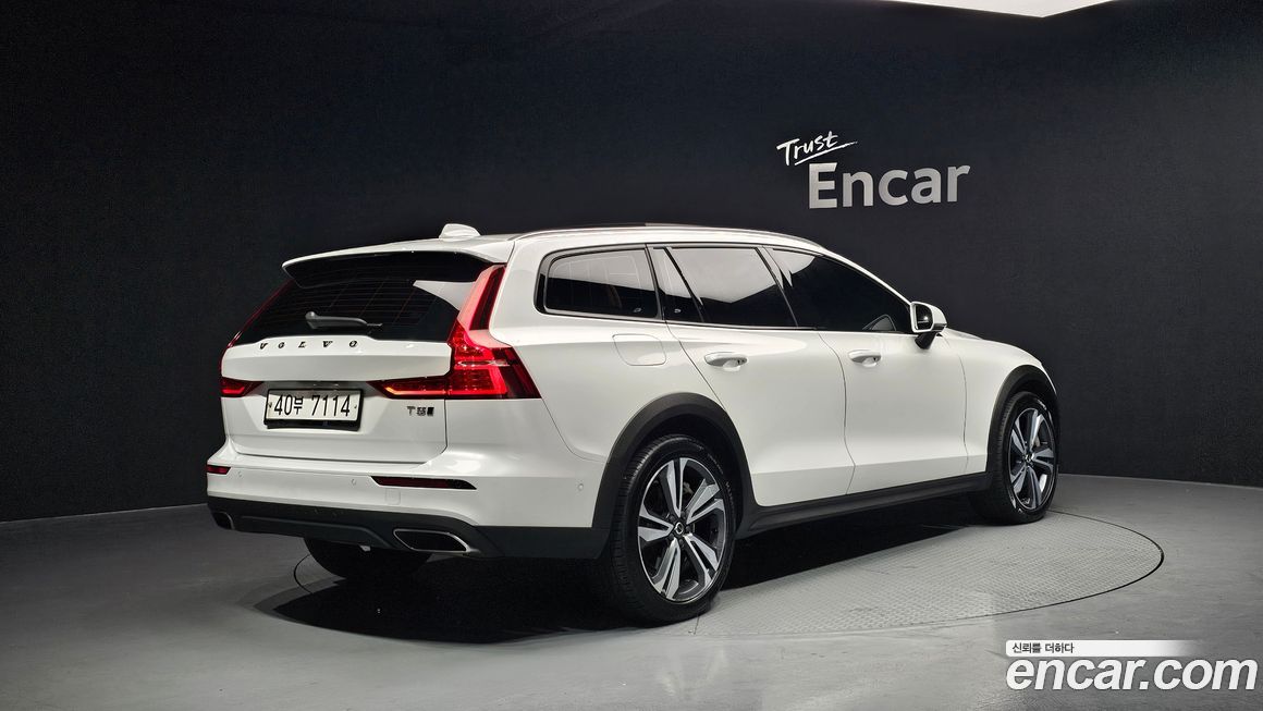 Volvo V60 2019