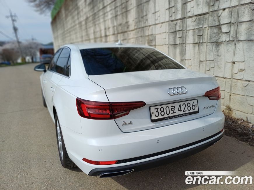 Audi A4 2019