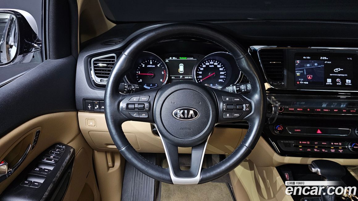 Kia Canival 2019