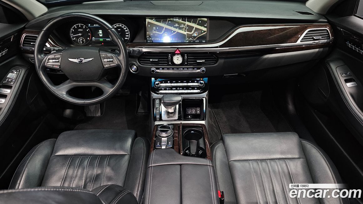 Genesis EQ900 2018