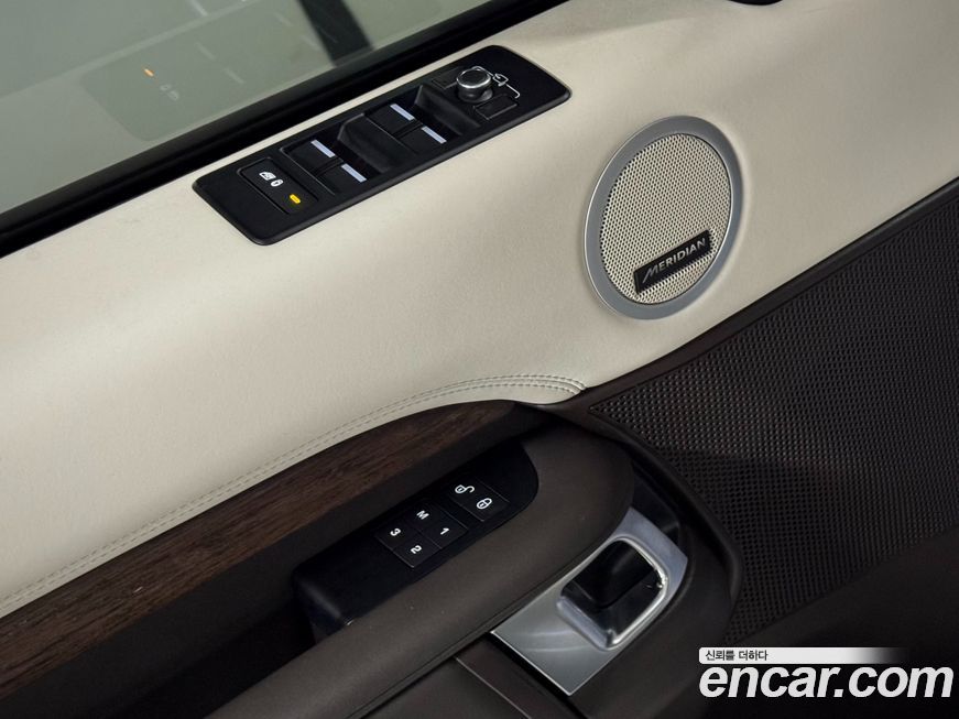 Land Rover Discovery 2017