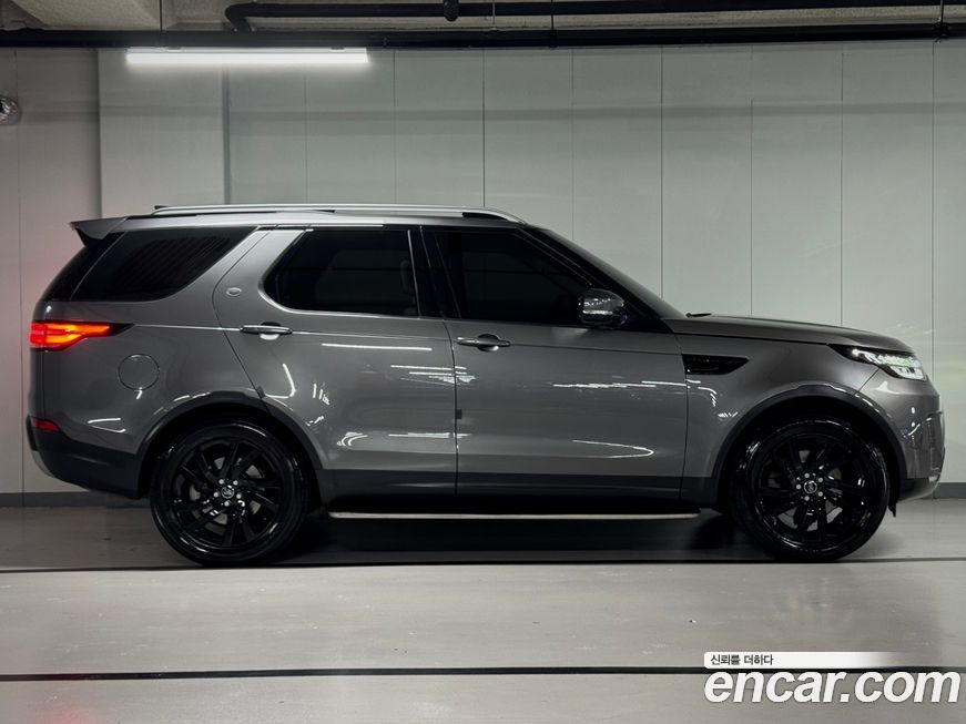 Land Rover Discovery 2017
