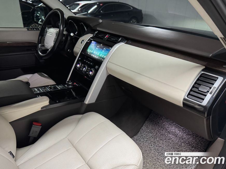 Land Rover Discovery 2017