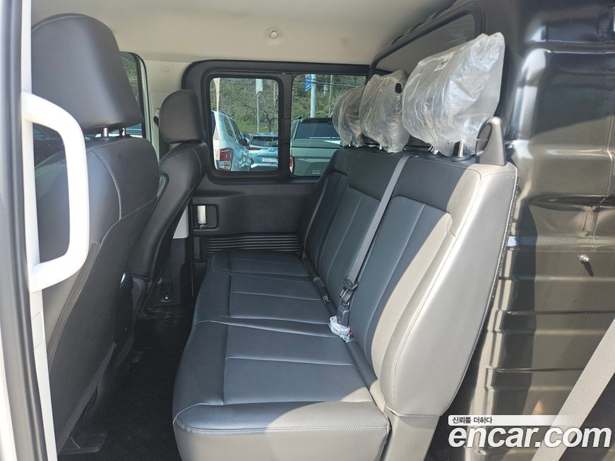 Hyundai Staria 2023