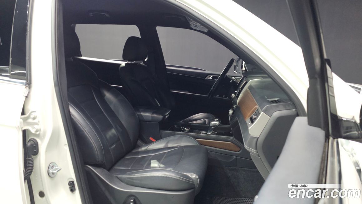 KG_Mobility_Ssangyong Rexton 2018