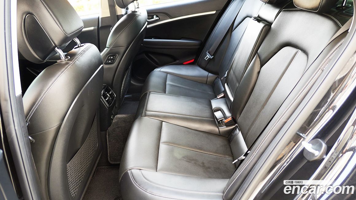 Genesis G70 2021