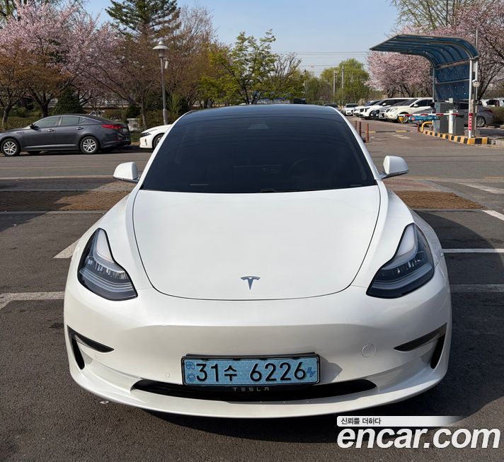 Tesla Model 3 2020