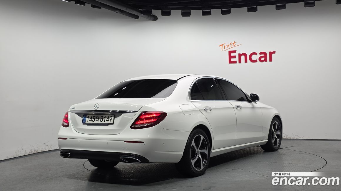 Mercedes-Benz E-Class 2020