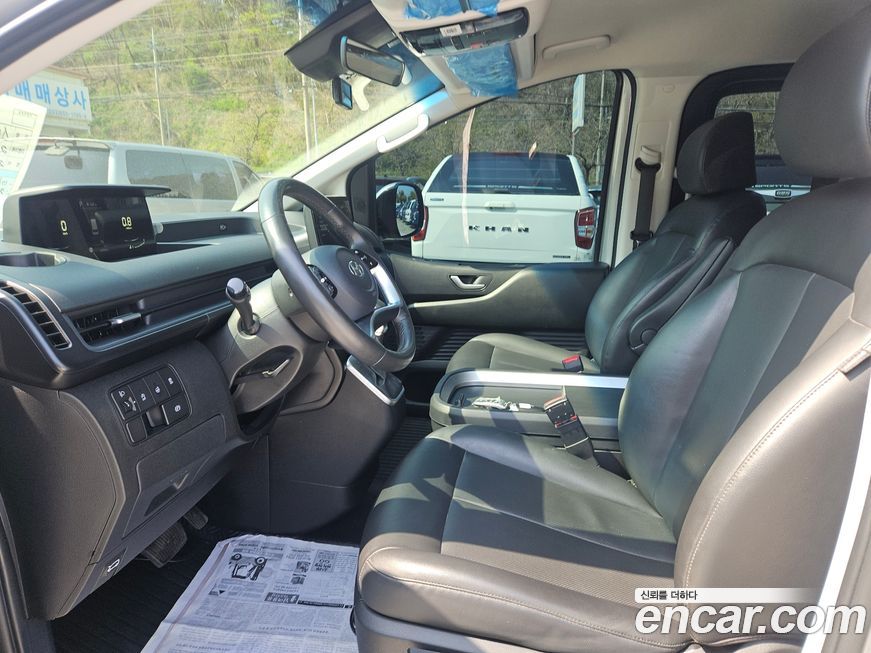 Hyundai Staria 2023