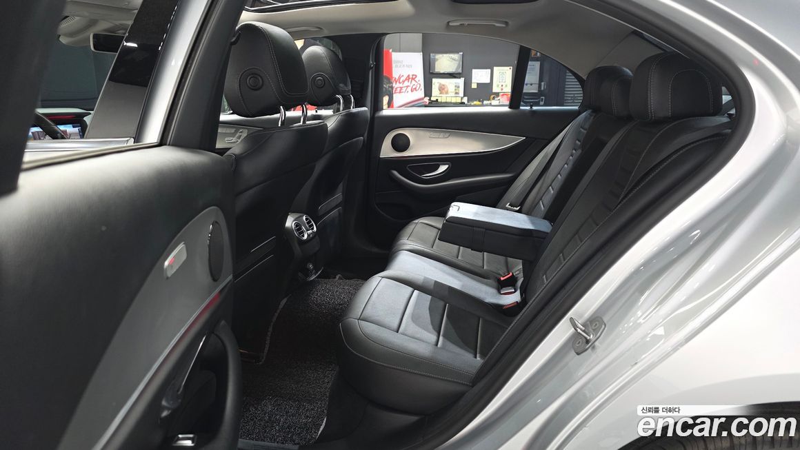 Mercedes-Benz E-Class 2017