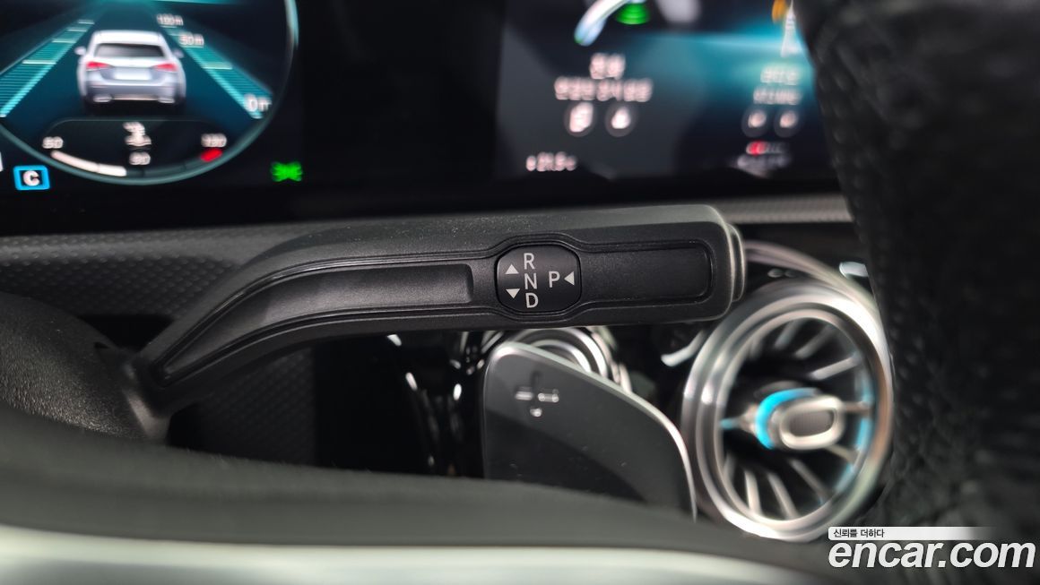 Mercedes-Benz CLA-Class 2021