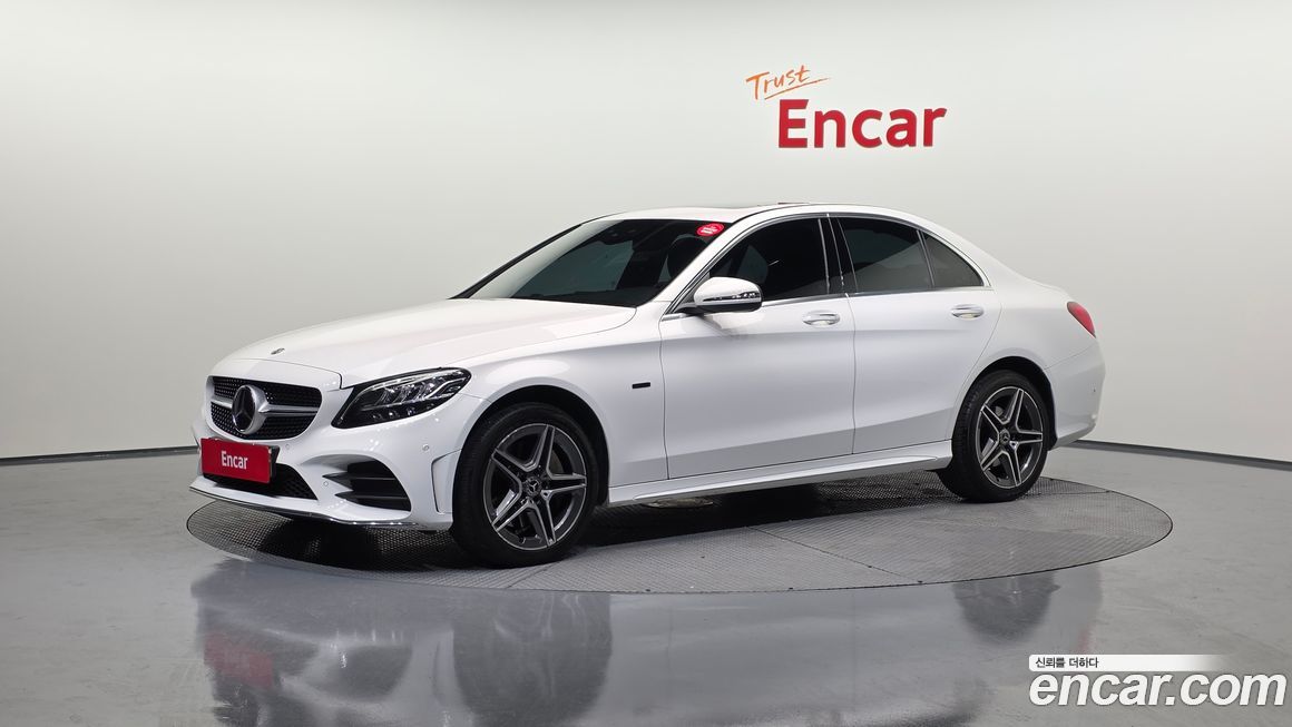 Mercedes-Benz C-Class 2020