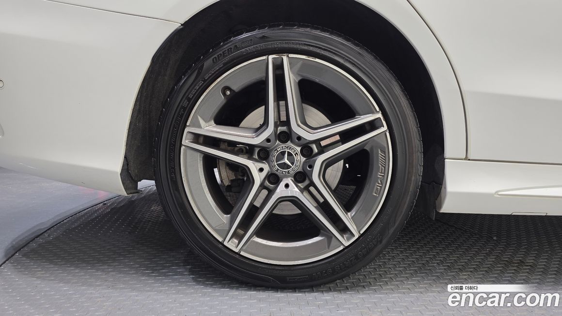 Mercedes-Benz C-Class 2020