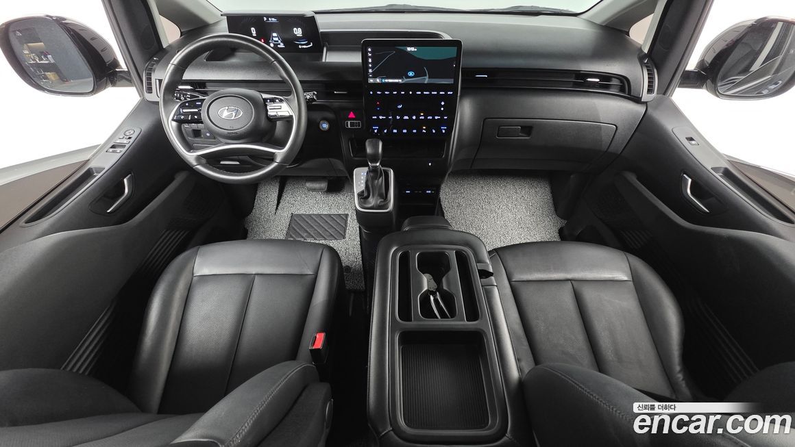 Hyundai Staria 2022